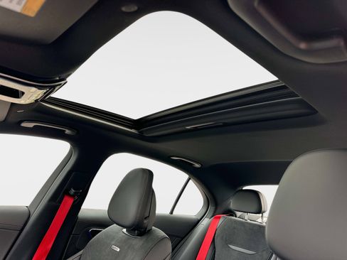 New 2026 Mercedes-Benz C 43 AMG AMG C 43 4MATIC Sedan image 21