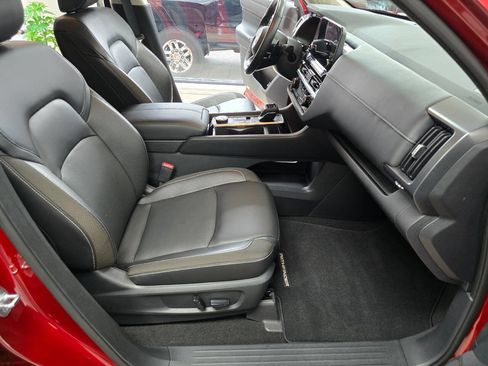 Used 2022 Nissan Pathfinder SL w/ SL Premium Package image 28