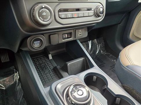 New 2025 Ford Maverick Lariat w/ 4K Tow Package image 14