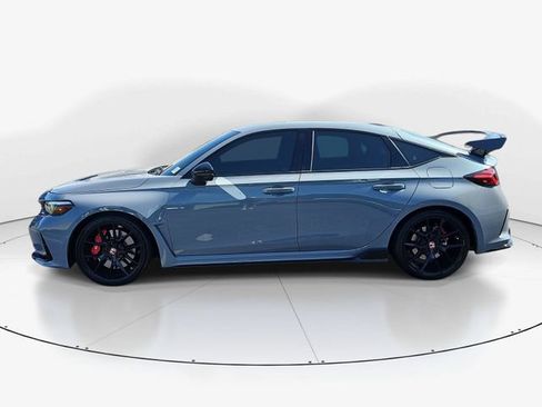 Used 2023 Honda Civic Type R image 6