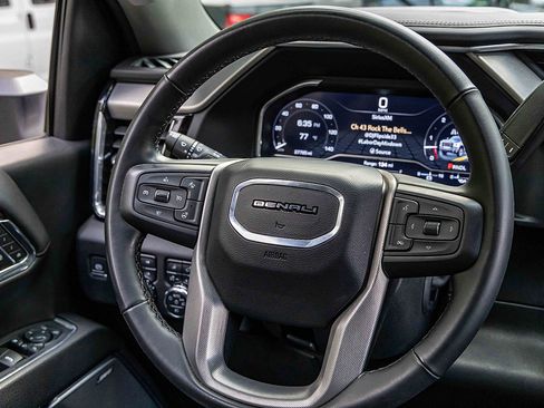 Used 2024 GMC Sierra 2500 Denali w/ Denali Reserve Package image 9