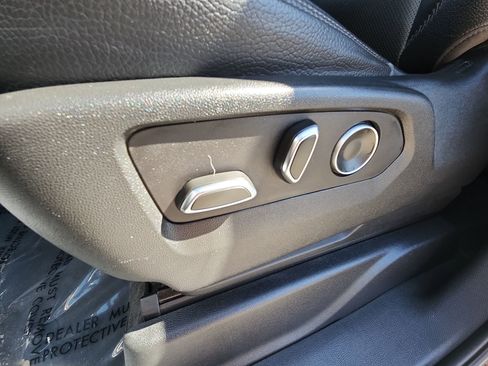 Used 2021 GMC Yukon Denali w/ Denali Premium Package image 14