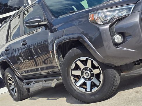 Used 2020 Toyota 4Runner TRD Off-Road Premium AWD/4WD image 8