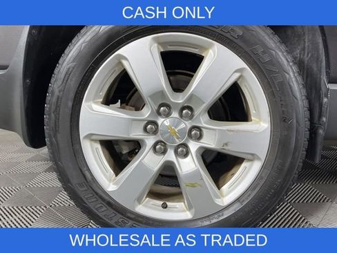 Used 2017 Chevrolet Traverse LT w/ Style and Technology Package image 13