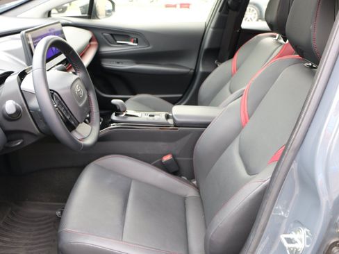 Used 2024 Toyota Prius Prime FWD image 27