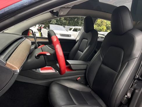 Used 2022 Tesla Model Y Performance AWD/4WD image 10