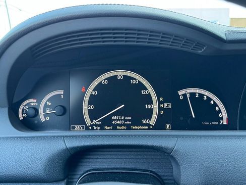 Used 2012 Mercedes-Benz CL 550 4MATIC image 6