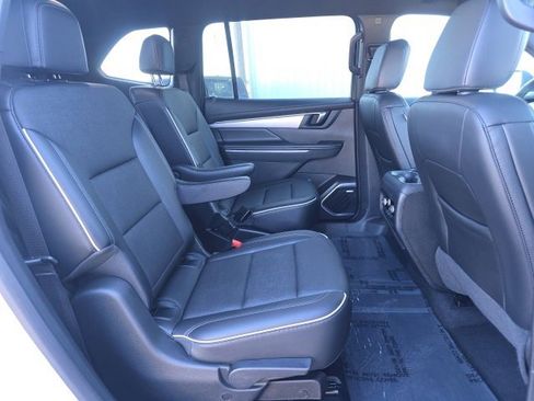 Certified 2025 Buick Enclave Preferred image 34