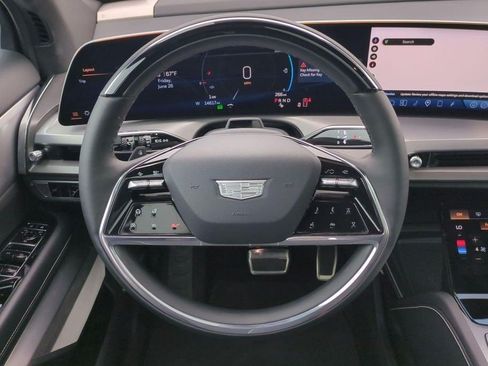 Certified 2026 Cadillac Vistiq Premium Luxury AWD/4WD image 17