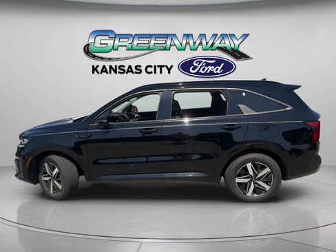 Used 2023 Kia Sorento S FWD image 5