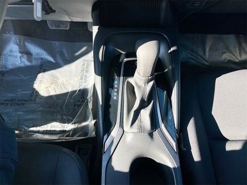 Used 2023 Toyota Corolla LE image 17