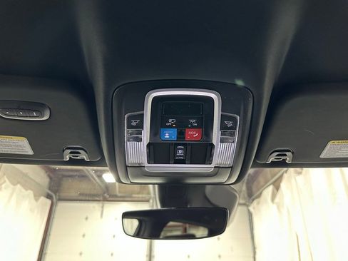 Used 2025 RAM 1500 Laramie image 38