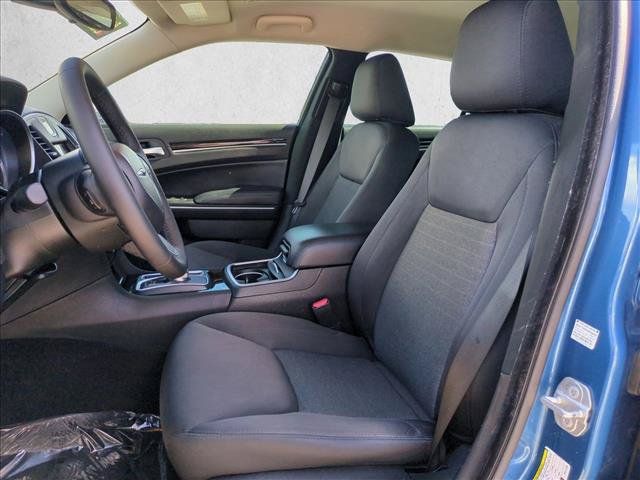 Used 2023 Chrysler 300 Touring w/ Sport Appearance Package RWD image 15