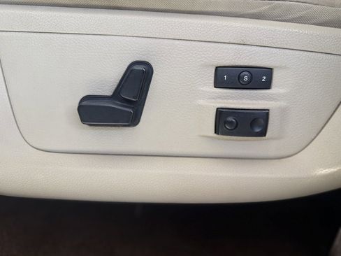 Used 2013 RAM 1500 Laramie w/ Convenience Group image 41