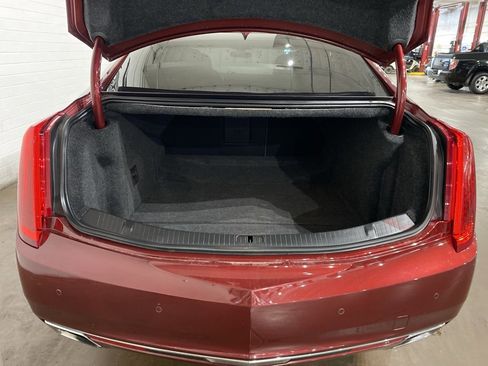 Used 2017 Cadillac XTS Luxury image 5