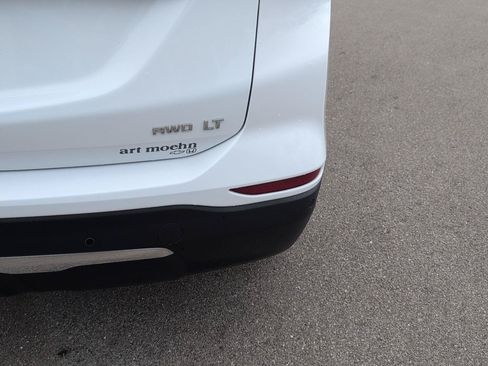 Used 2024 Chevrolet Equinox LT AWD/4WD image 10