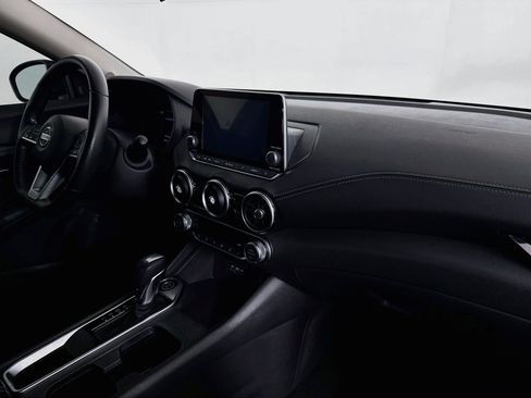 Used 2020 Nissan Sentra SV w/ Trunk Package FWD image 28
