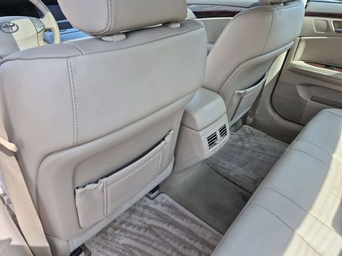 Used 2008 Toyota Avalon XLS FWD image 18