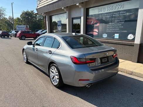 Used 2025 BMW 330i xDrive Sedan AWD/4WD image 3