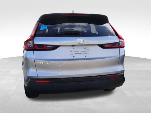 Used 2025 Honda CR-V LX image 9