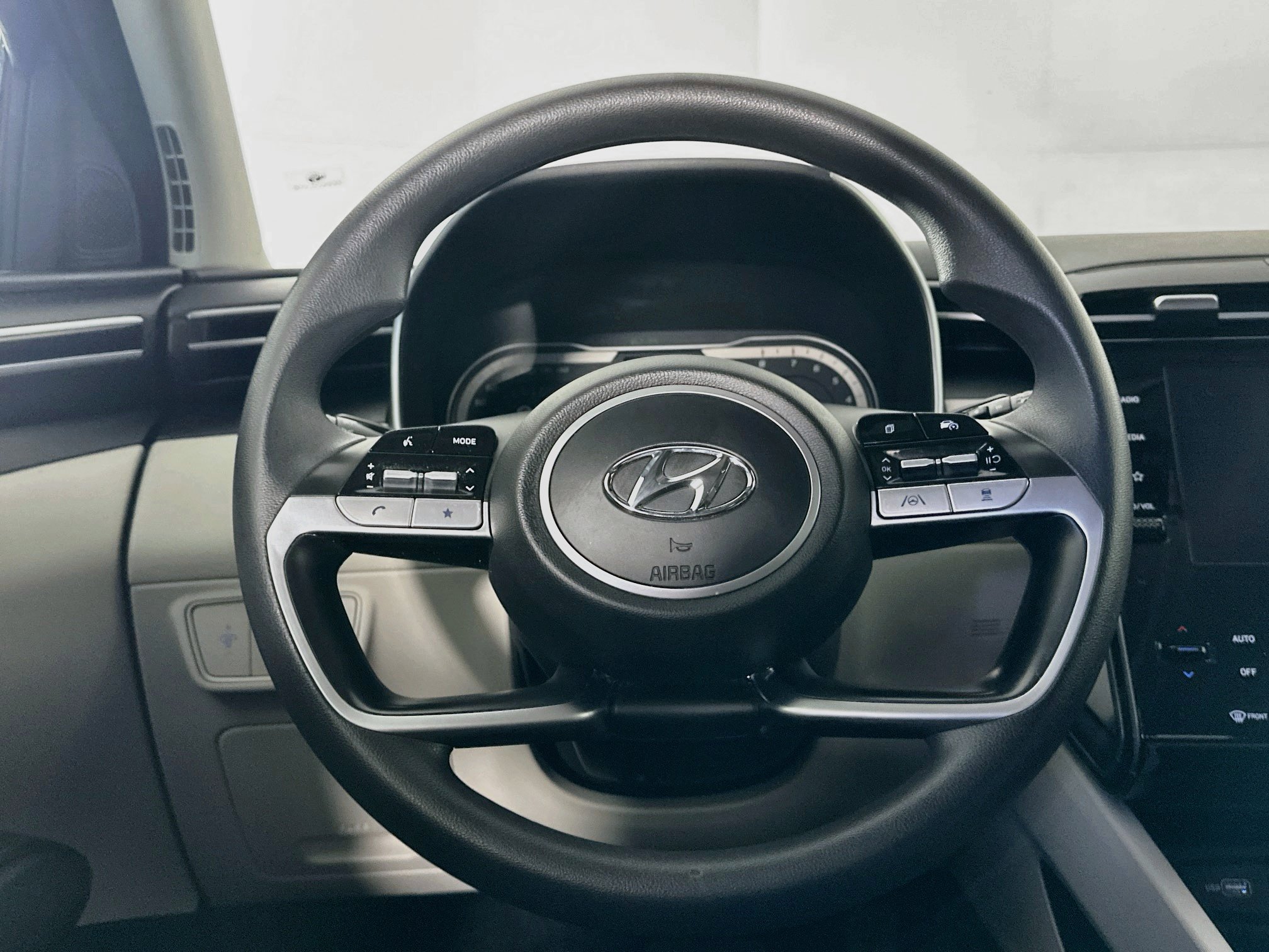 Used 2024 Hyundai Tucson SEL FWD image 18