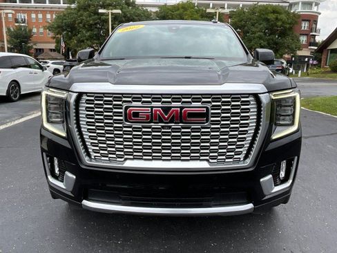 Used 2022 GMC Yukon Denali AWD/4WD image 2