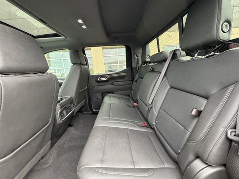 Used 2023 Chevrolet Silverado 1500 LTZ w/ LTZ Premium Package image 17