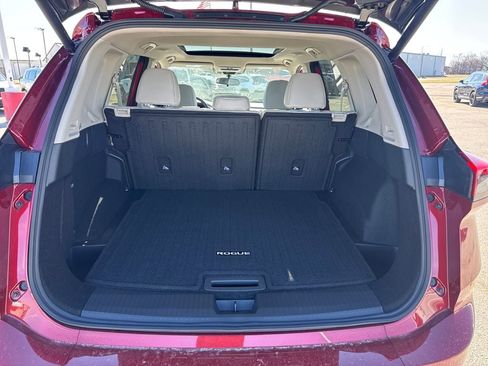 New 2026 Nissan Rogue SV image 6