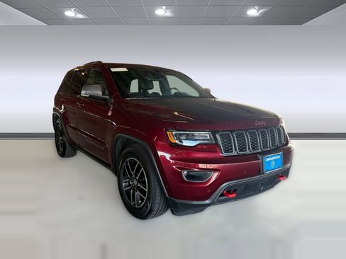 Used 2018 Jeep Grand Cherokee Trailhawk w/ Trailhawk Luxury Group image 5