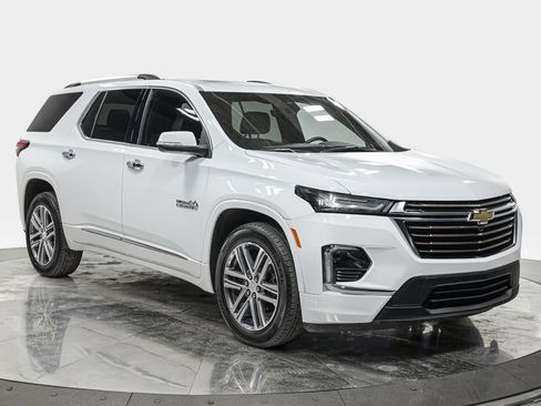 Used 2023 Chevrolet Traverse High Country w/ LPO, Floor Liner Package FWD image 9