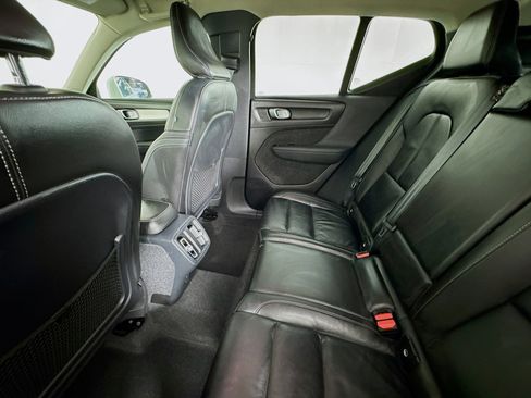 Used 2022 Volvo XC40 T5 Momentum AWD/4WD image 41