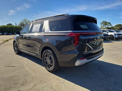 New 2026 Kia Carnival EX FWD image 6
