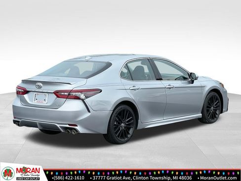 Used 2023 Toyota Camry XSE image 5