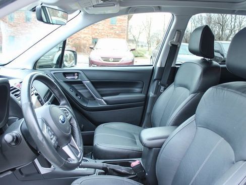 Used 2018 Subaru Forester 2.5i Touring w/ Popular Package #2 image 12