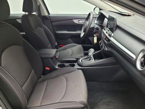 Used 2024 Kia Forte LXS image 21