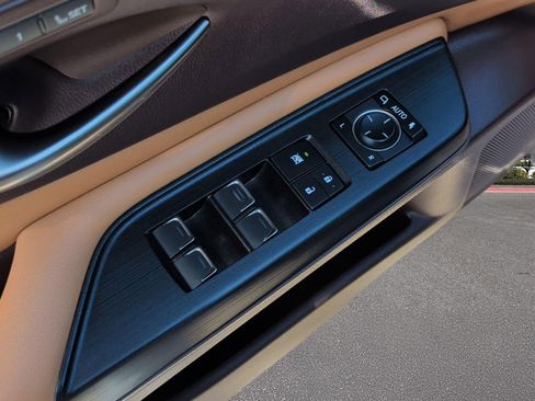 Used 2021 Lexus ES 250 w/ Premium Package image 29