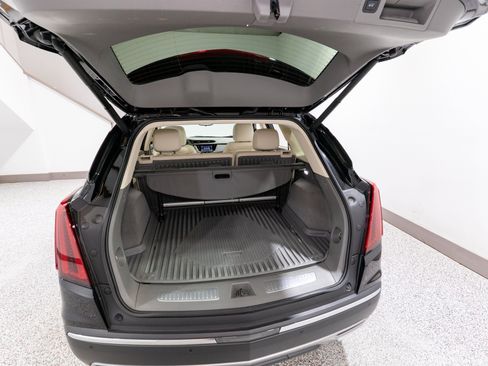 Used 2021 Cadillac XT5 Premium Luxury AWD/4WD image 35