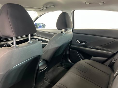 Used 2023 Hyundai Elantra SEL w/ Convenience Package image 20