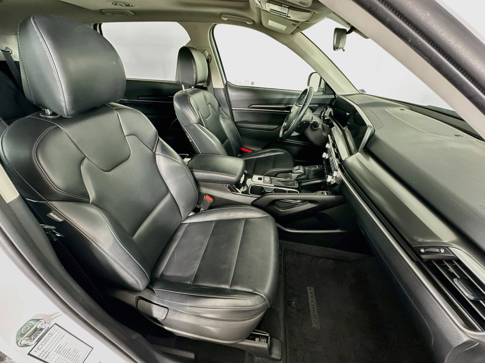 Used 2025 Kia Telluride S AWD/4WD image 34