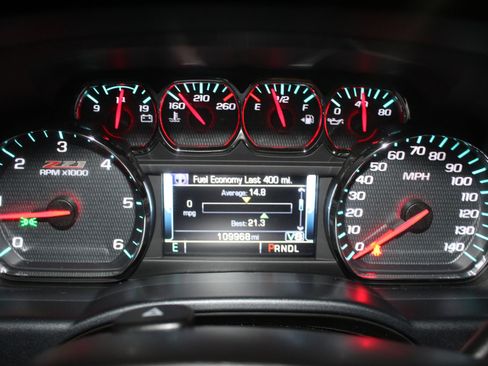 Used 2018 Chevrolet Silverado 1500 LTZ Z71 image 26