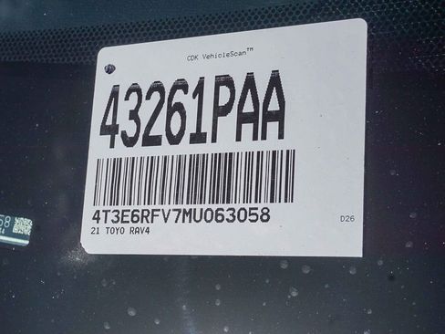 Used 2021 Toyota RAV4 XSE w/ XSE Grade Weather Package AWD/4WD image 27
