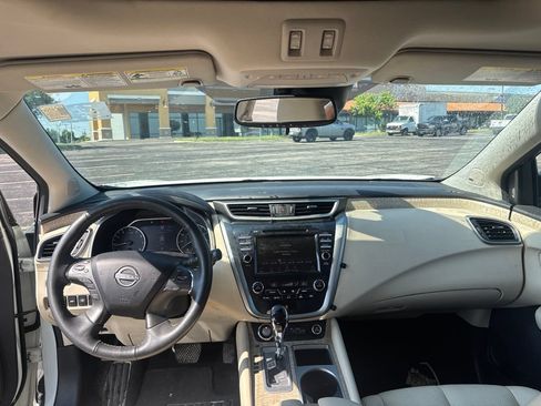 Used 2023 Nissan Murano SL AWD/4WD image 11