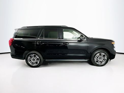 Used 2025 Ford Expedition Active AWD/4WD image 10