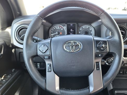 Certified 2020 Toyota Tacoma TRD Sport w/ Technology Package image 9