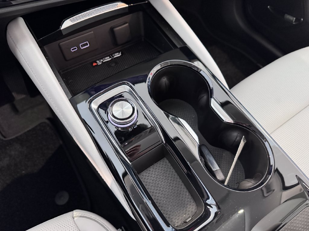Certified 2026 Buick Envision Avenir AWD/4WD image 25