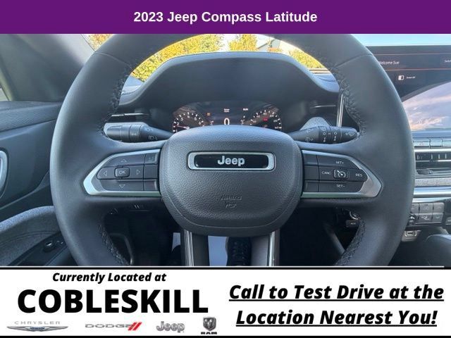 Used 2023 Jeep Compass Latitude w/ Convenience Group AWD/4WD image 19