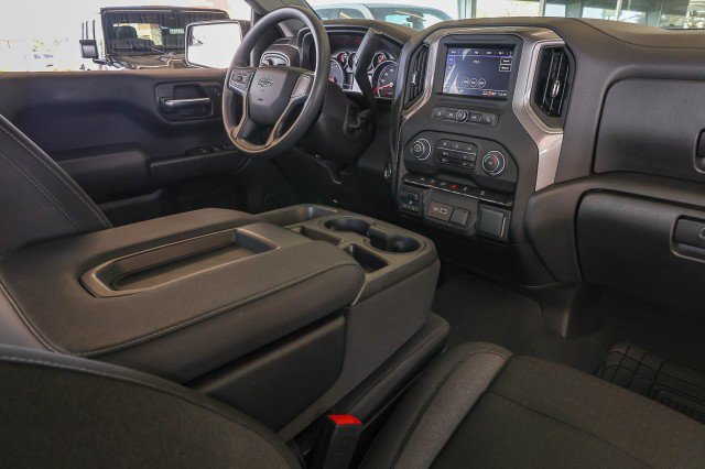 Used 2023 Chevrolet Silverado 1500 Custom Trail Boss w/ LPO, Dark Essentials Package AWD/4WD image 34