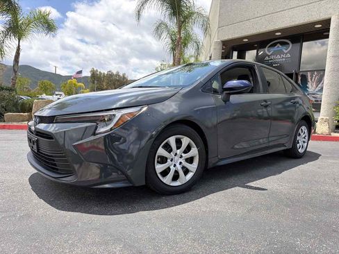 Used 2023 Toyota Corolla LE FWD image 11