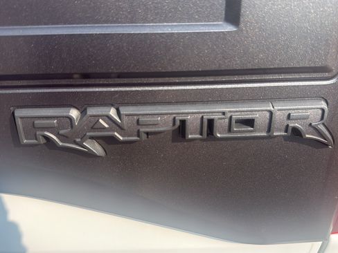 Used 2018 Ford F150 Raptor w/ Equipment Group 802A Luxury AWD/4WD image 30