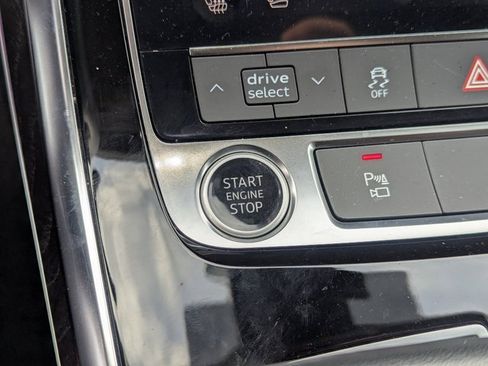 Used 2022 Audi Q8 Premium Plus w/ Premium Plus Package image 16